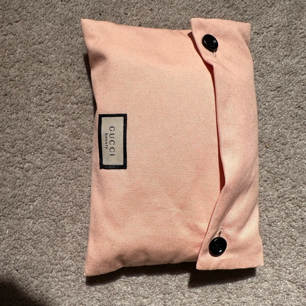GUCCI beauty makeup pouch